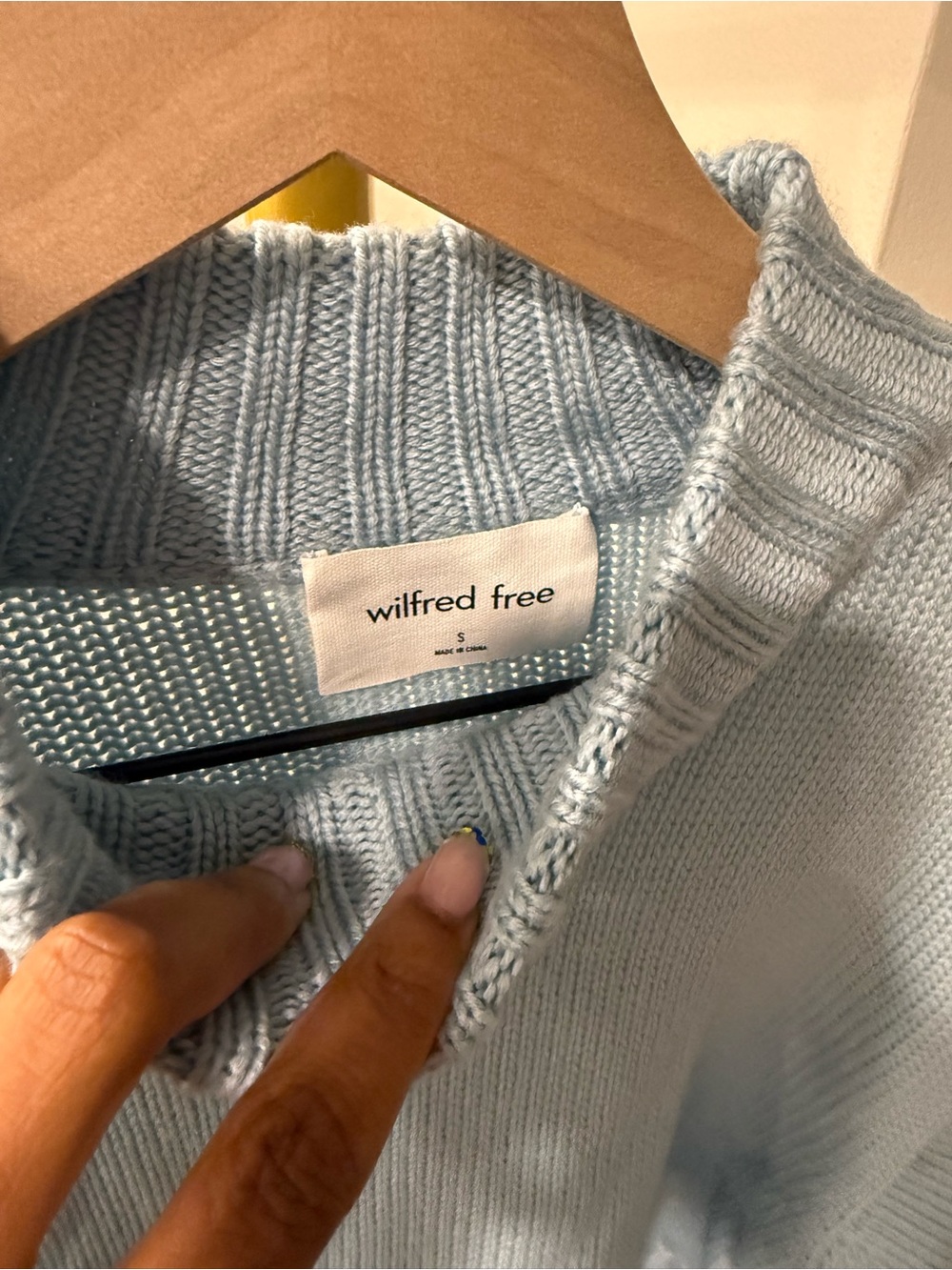 NWT Aritzia Wilfred Free Light Blue Harper Sweater Size Small - Picture 4 of 6